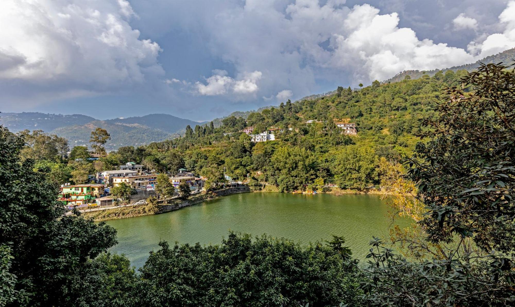 Treebo Olive Lake View Inn June Estate Bhīm Tāl Kültér fotó